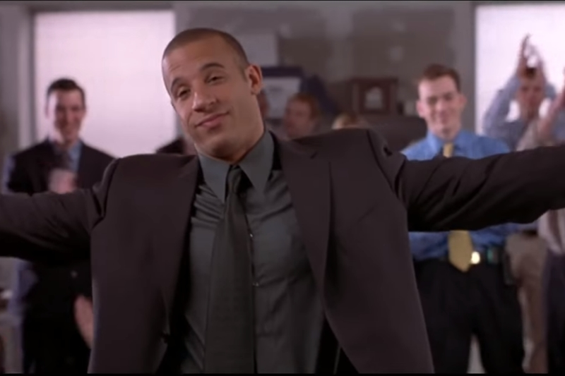 Things take a turn for the worse when he learns that his job isn't what's it cracked up to be. Watch how Seth Davis, the college dropout, gets introduced to the potential wealth in stockbroking, and learns the craft of sales over the phone.