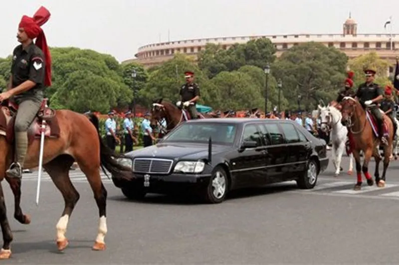 Pranab Mukherjee had the S-guard version of the Mercedes Benz S-Class S600 Pullman limousine at his service. It was heavily fortified to withstand fire from small arms and grenades, and the air intakes on it could be shut off to escape a chemical attack. It is is powered by a 5.5 liter twin turbo petrol engine, and uses run flat tyres. (Image: Rushlane)
