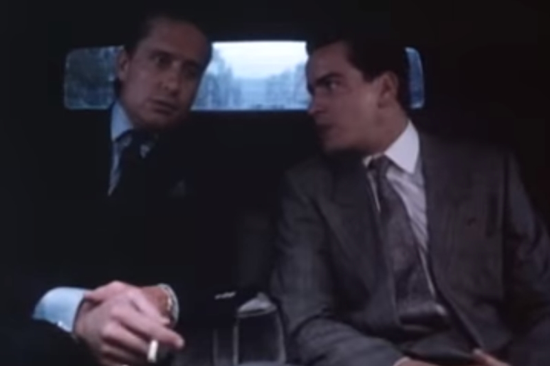 The movie, quite simply yet brilliantly narrates the story of a young and impatient stockbroker who is willing to do anything to get to the top, including trading on illegal inside information taken through a ruthless and greedy corporate raider who takes the youth under his wing.
