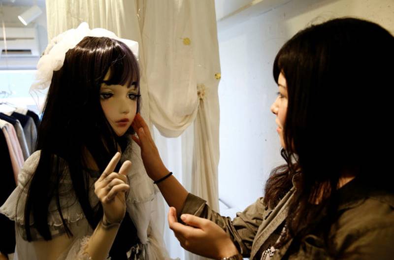 Lulu Hashimoto, doll model lulu hashimoto, living doll, tokyo, fashion, modelling, dolls, fashion doll, robot doll, japan, technology, fashion world, model, fashion fashion, tokyo fashion, latest pics, latest news