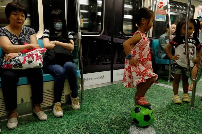 Summer Universiade, Summer Universiade taipei, taipei taiwan Summer Universiade, 2017 Summer Universiade, Taipei subway train, Mass Rapid Transit, Summer Universiade 2017, swimming pool floor, sports-themed train, sports-themed train taiwan