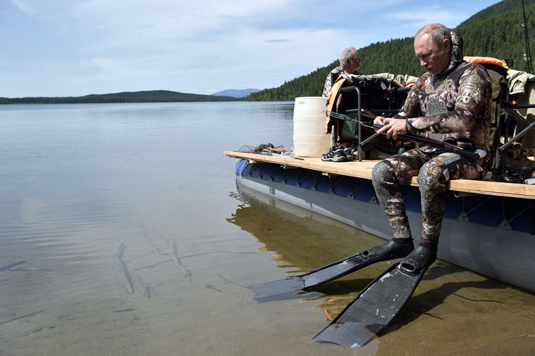 Vladimir Putin, Vladimir Putin holiday, putin holiday, shirtless putin, hunting fish, Siberia