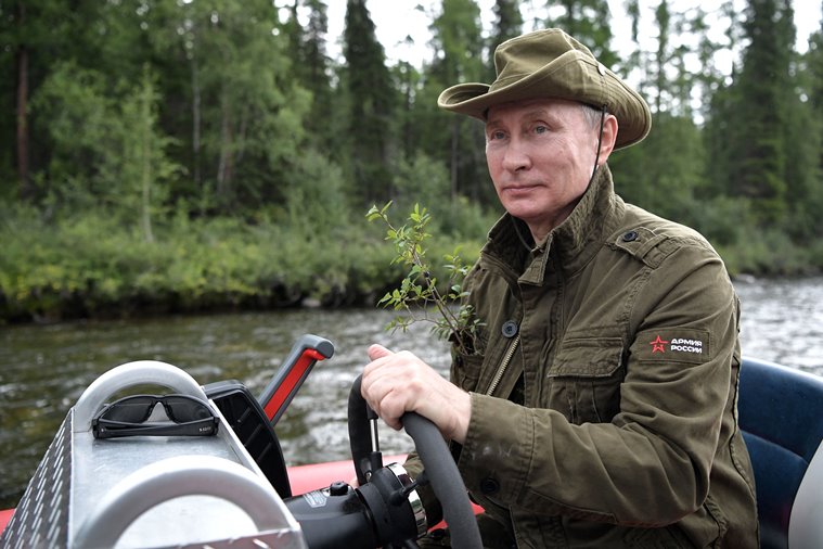 Vladimir Putin, Vladimir Putin holiday, putin holiday, shirtless putin, hunting fish, Siberia
