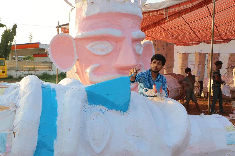 Imran Ali making effigy of Ravana in Sector 5 of Panchkula. (Express Photo by Kamleshwar Singh)