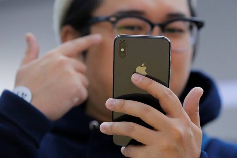apple, iphone x, iphone, apple iphone x, iphones in india, iphone x in store, iphone x release date, apple phone, iphone x release