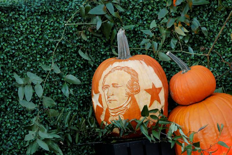 halloween halloween 2017, donald trump, melania trump, halloween at white house, halloween 2017 at white house, donald trump celebrates halloween