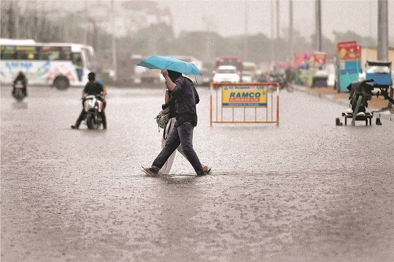 Chennai rain, rain in Chennai, heavy rainfall in chennai, chennai rainfall, monsoon, monsoon in chennai, rains in Papanasam, rainfall in Tirunelveli district, IMD on chennai rain, chennai rainfall report, chennai rainfall prediction, water logging in chennai