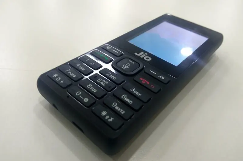 Airtel, ‪‪Jio‬, ‪Karbonn Mobiles‬, ‪Airtel phone, Airtel smartphone, Airtel mobile, Jio Phone, Reliance Jio, Airtel mobile phone, airtel mobile launch, airtel smartphone price