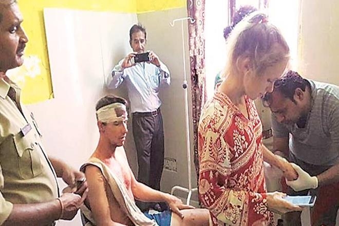 Swiss couple attacked in Agra, Swiss couple attacked in fatehpur sikri, fatehpur sikri Swiss couple attack, Swiss couple gets free hotel stay, KJ Alphons on Swiss couple attack, Swiss couple attack case, Swiss couple in Agra, Yogi adityanath on Swiss couple attack, UP government on Swiss couple attack