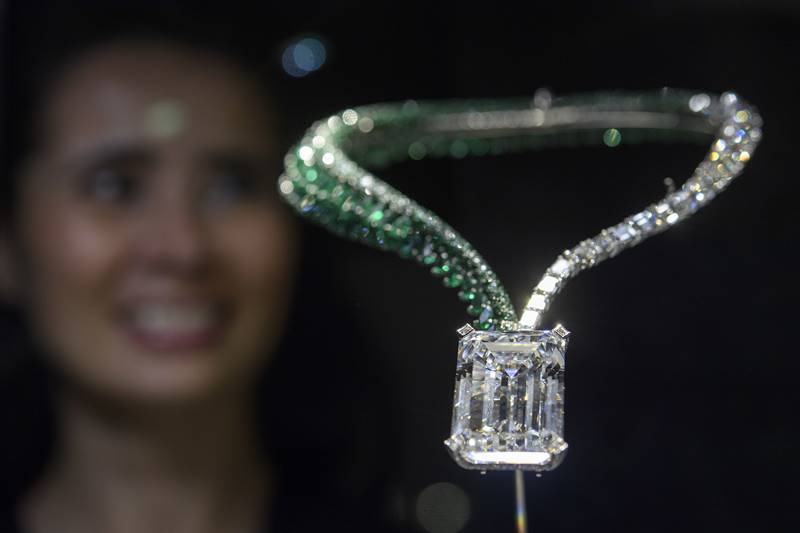 diamond, giant diamond, Geneva auction, diamond at Geneva auction, pink diamond, emerald necklace, necklace, Le Grand Mazarin, Swiss jeweler de Grisogono, auction