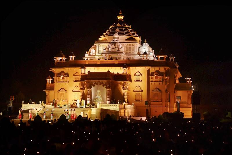 Gandhinagar Akshardham Temple, Akshardham Temple, Akshardham Temple silver jubilee, pm narendra modi, pm modi, modi, modi in gujarat, gujarat, Akshardham pics