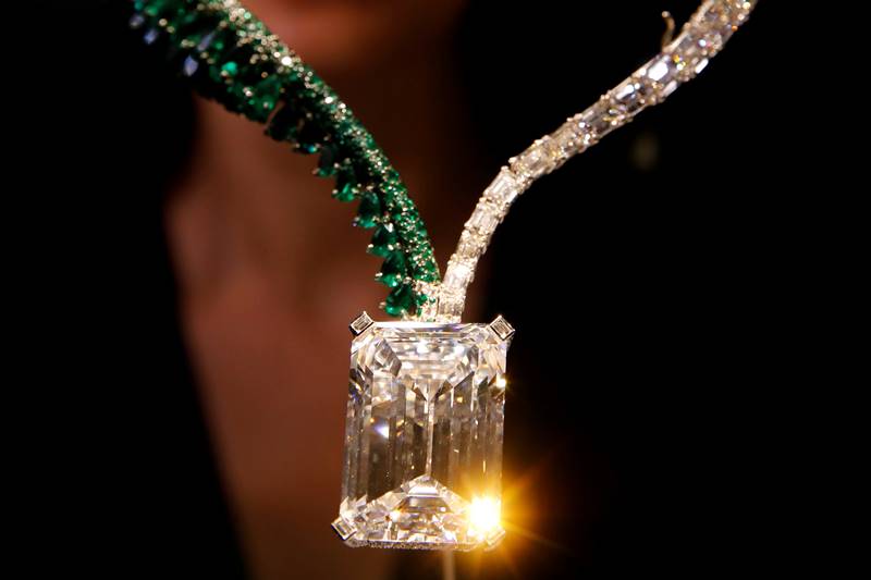 diamond, giant diamond, Geneva auction, diamond at Geneva auction, pink diamond, emerald necklace, necklace, Le Grand Mazarin, Swiss jeweler de Grisogono, auction