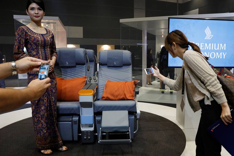 singapore airlines, Airbus A380, first class suites, luxurious suites, economy class, premium airlines, Etihad Airways, Emirates, A380s, first class seats