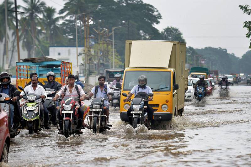 chennai rains, chennai rains live, chennai weather, chennai transport, tamil nadu rains, tamil nadu weather, Tiruvallur, Kancheepuram, chennai flights, chennai trains, chennai airport, tamil nadu weather, chennai weather forecast, weather forecast, chennai current weather, chennai temperature, chennai current temperature, chennai news, chennai latest news, tamil nadu news, tamil nadu latest news