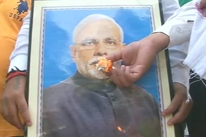 demonetisation anniversary, demonetisation anniversary live, note ban anniversary, note ban one year, 2016 india bank notes, bharatiya janata party, 2016 india bank notes demonetisation, demonetisation one year live, demonetisation india, demonetisation in india, demonetisation meaning, indian demonetisation, narendra modi. pm modi, rahul gandhi, bjp, congress, amit shah, manmohan singh, gujarat polls, himachal polls, gujarat polls dates, himachal election dates, mamata banerjee, gst, gst full form, modi video, modi speech, modi November 8 video, November 8, arun jaitley, rs 500, rs 1000, black day, anti-black money day