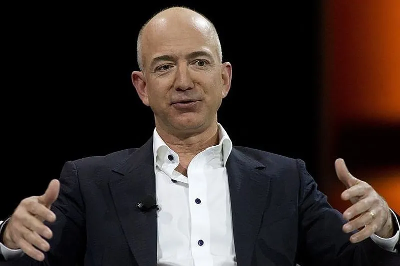 Amazon founder and CEO Jeff Bezos, the billionaire who keeps flirting with the top spot in the list of the world’s richest people, made an appearance in the cult movie Star Trek Beyond, but he was unrecognizable. Jeff Bezos’ cameo is one from his bucket list in which he made an appearance in the movie as an alien with a lot of makeup on.