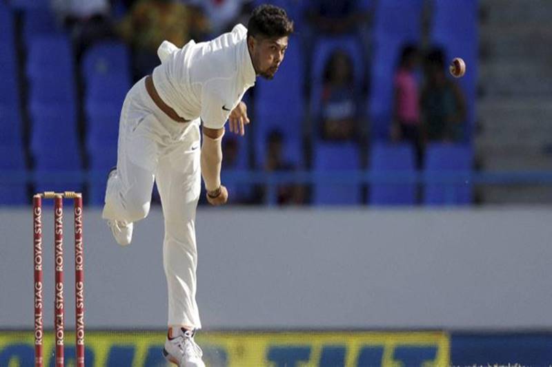 Umesh Yadav- Along with Mohammed Shami and Bhuvneshwar Kumar, Umesh Yadav was the spearhead which helped India to reduce Sri Lanka at 75/7 on the fifth day. Now with Bhuvi absent from the next two Test, Yadav will have a big responsibility to lead the bowling attack. (AP)