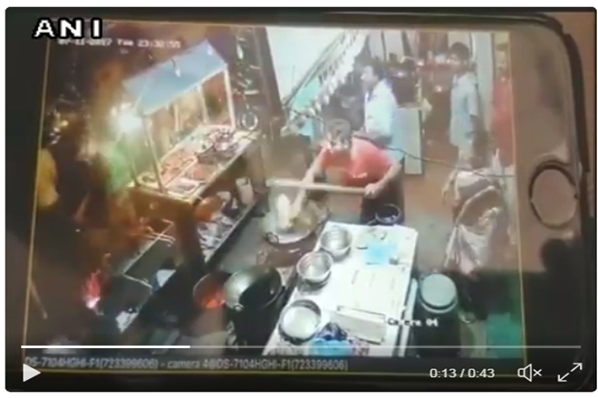 Ulhasnagar, shocking incident, hot oil on customer, restaurant owner, man attacked ulhasnagar