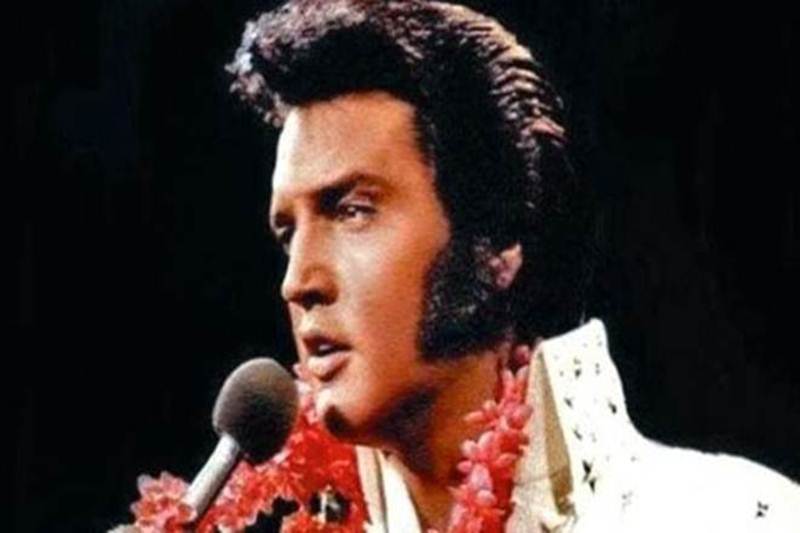 4) Elvis Presley (earning of $35 mn)- The 'King of Rock n Roll' or simply 'the King', Presley was one of the most significant cultural icons of the 20th century. He died on August 16, 1977, after a heart attack but still finishes fourth with $35 million, up from last year’s $27 million sum thanks to the new $45 million Elvis Presley’s Memphis entertainment complex and recently-opened hotel The Guesthouse at Graceland, as per Forbes report. (Reuters)