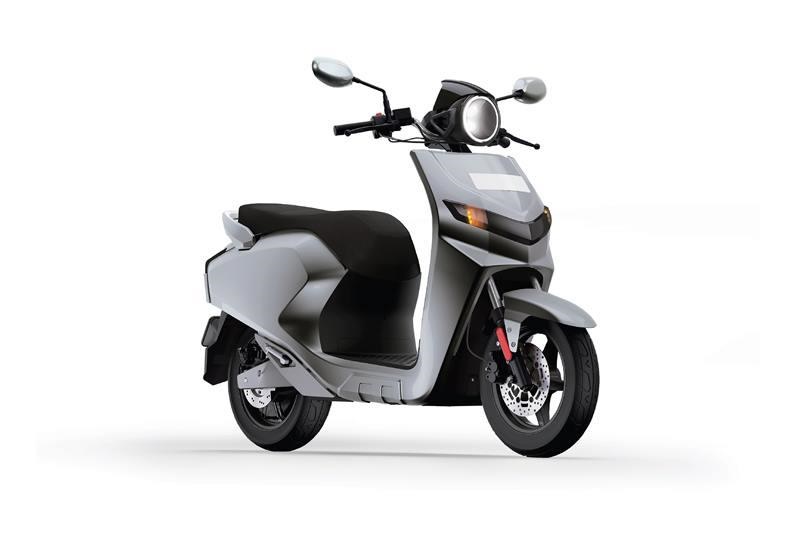 Twenty Two Motors FLOW: Twenty Two Motors, a new start-up which commenced operations in 2016, has for the first time unveiled a prototype of its electric scooter called FLOW. The production version of the Flow e-scooter will be the same as the concept and the company claims a range of 80 kms per charge and a top speed of 60 kmph. Twenty Two Motors' Flow electric scooter is expected to be priced between Rs 65,000 - 70,000 (ex-Showroom).