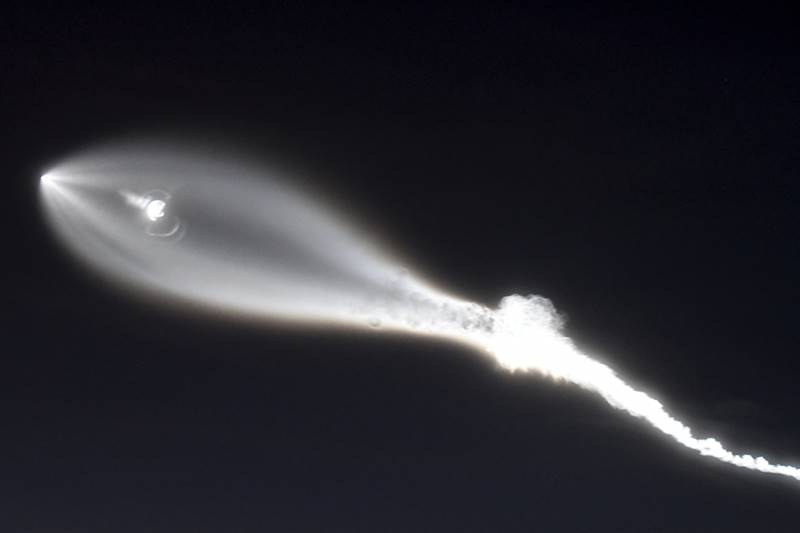 SpaceX, Falcon 9 rocket, SpaceX Falcon 9 rocket, rocket, Falcon 9, California, show of light, mystery light, satellite, world news, science, science news, technology