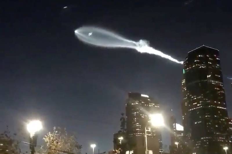 SpaceX, Falcon 9 rocket, SpaceX Falcon 9 rocket, rocket, Falcon 9, California, show of light, mystery light, satellite, world news, science, science news, technology
