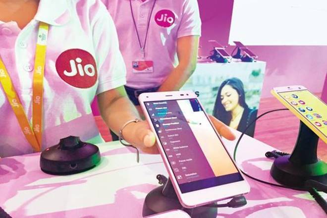 jio offers, jio plans, new jio offers, jio discounts, jio prepaid offers, new jio prepaid offers, jio new prepaid offers, jio Happy New Year 2018 plans, Happy New Year 2018 plans, jio internet plans, jio data offers, new jio internet plans, new jio data offers, reliance jio offers, reliance jio prepaid plans, jio news