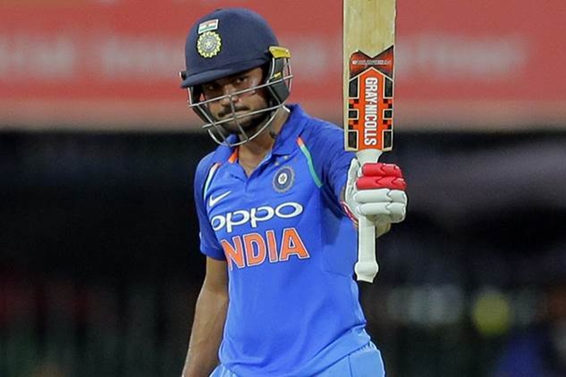 Virat Kohli, MS Dhoni, Rohit Sharma, ravi shashtri, Hardik Pandya, Ashwin, Ajinkya Rahane, Bhuvneshwar Kumar, cricket salary, cricket player salary, salary of cricketers, money crickters get, BCCI, ICC, Umesh Yadav, Manish Pandey, Suresh Raina, Amit Mishra, Anil Kumble, virat vs dhoni, india vs sri lanka, Grade A players, Grade b players, Grade c players