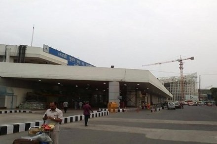 AAI, airports authority, airports authority fiscal deficit, airlines, aviation, aviation industry, airport loans, civial aviation ministry
