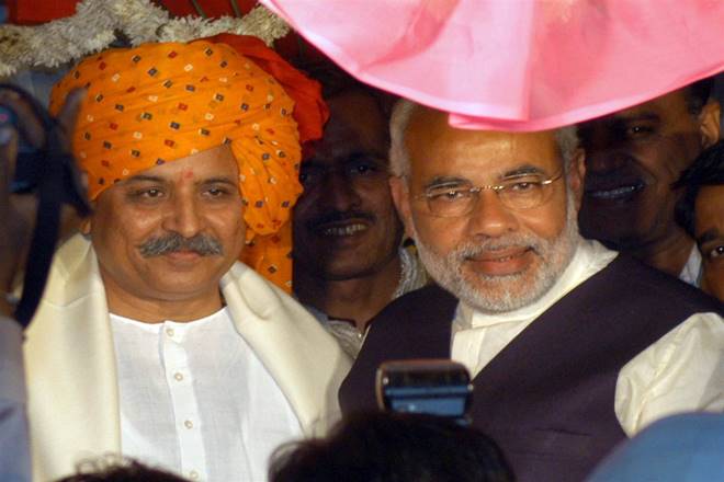 Pravin Togadia, Narendra Modi, Gujarat politics