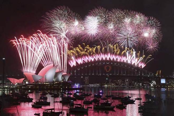 happy new year, happy new year 2018, new year 2018, new year celebrations, new year around the world, world celebrates new year, hong kong, australia, light show, fireworks, dubai, india, india celebrates new year, india new year