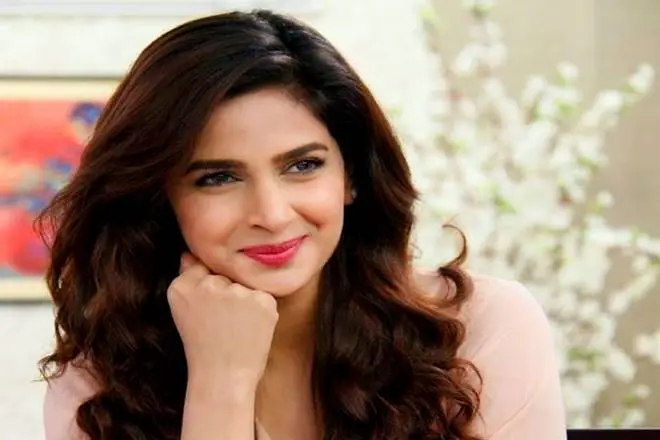 Saba Qamar, Pakistani passport, Pakistan, Hafiz Saeed