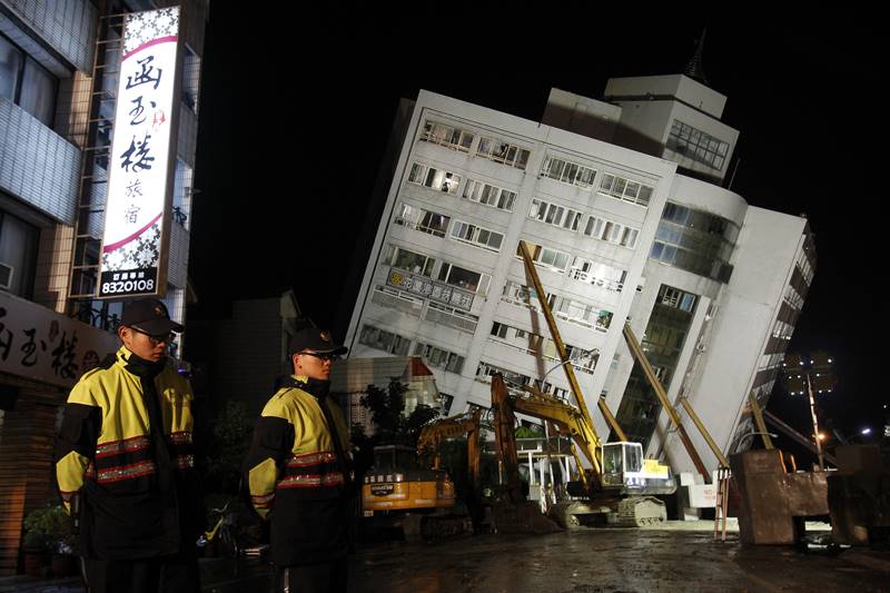 taiwan earthquake, earthquake in taiwan, taiwan, Hualien earthquake, earthquake, quake, Hualien leaning apartment, slanted building, news, world news, earthquake photos, taiwan photos