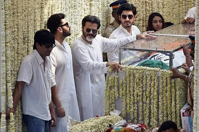 IN PICS | Sridevi funeral: Huge number of fans, Bollywood bigwigs pay last respects to legendary Bollywood actress