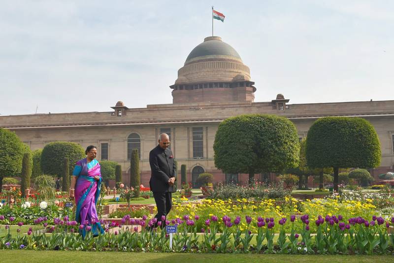 Mughal Gardens, Rashtrapati Bhavan, Mughal Gardens of Rashtrapati Bhavan, Mughal Gardens open, when is Mughal Gardens opening, Mughal Gardens photos, flowers, flower show, tulip, roses, Mughal Gardens open for public, Mughal Gardens timings, Udyanotsav