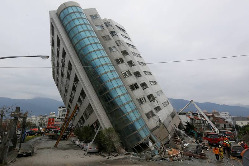taiwan earthquake, earthquake in taiwan, taiwan, Hualien earthquake, earthquake, quake, Hualien leaning apartment, slanted building, news, world news, earthquake photos, taiwan photos