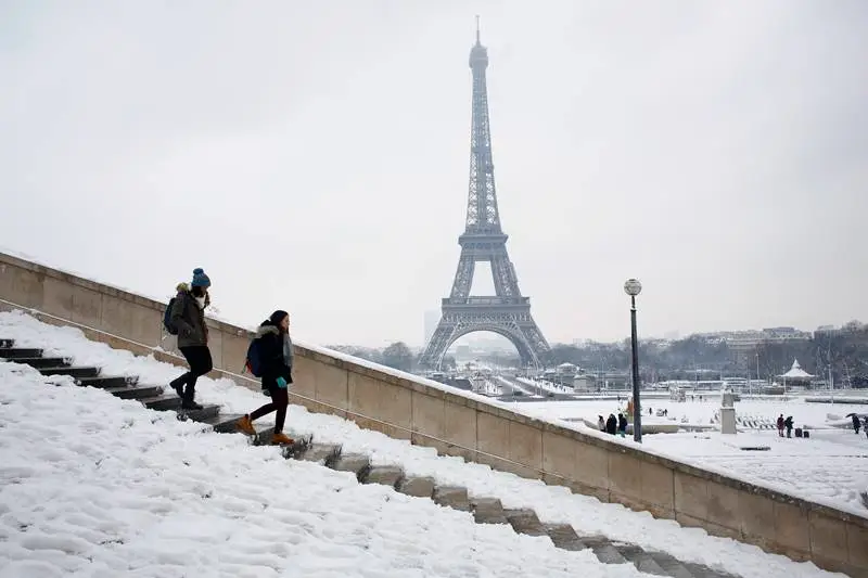 paris, Eiffel Tower, snow, snowfall, france, city of lights, eiffel tower closed, when is eiffel tower opening, snow in paris, world news, winter season