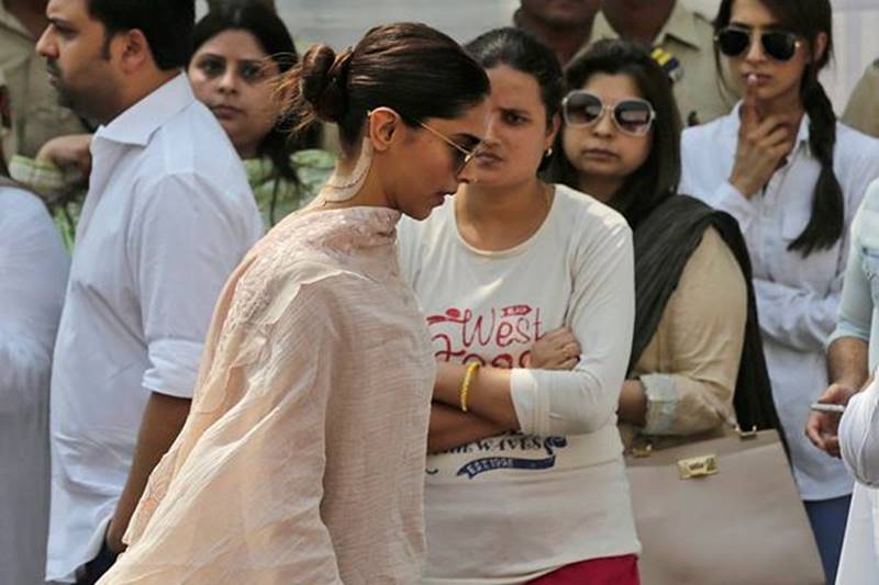 IN PICS | Sridevi funeral: Huge number of fans, Bollywood bigwigs pay last respects to legendary Bollywood actress