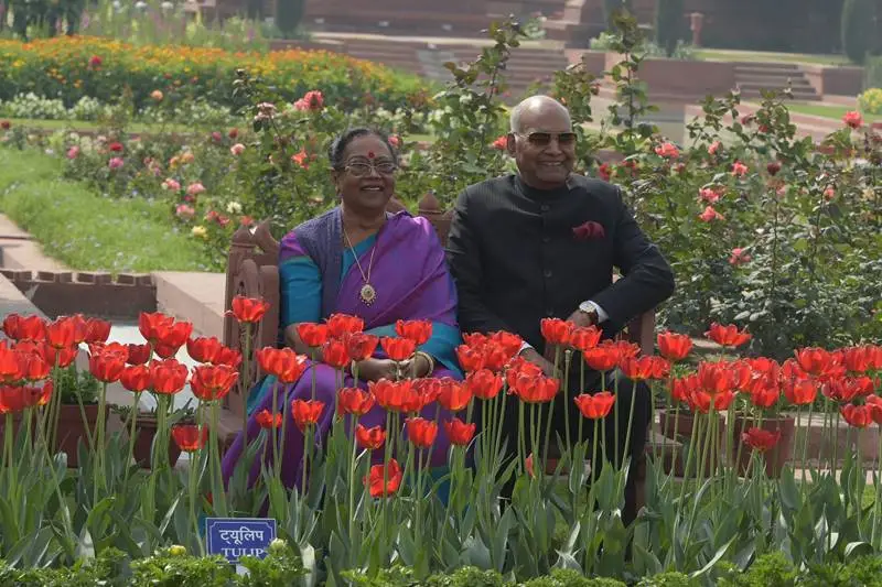 Mughal Gardens, Rashtrapati Bhavan, Mughal Gardens of Rashtrapati Bhavan, Mughal Gardens open, when is Mughal Gardens opening, Mughal Gardens photos, flowers, flower show, tulip, roses, Mughal Gardens open for public, Mughal Gardens timings, Udyanotsav