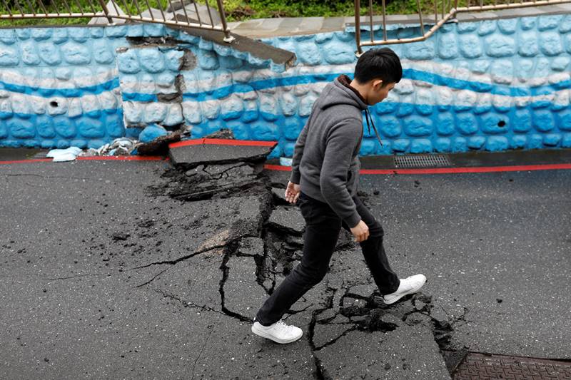 taiwan earthquake, earthquake in taiwan, taiwan, Hualien earthquake, earthquake, quake, Hualien leaning apartment, slanted building, news, world news, earthquake photos, taiwan photos