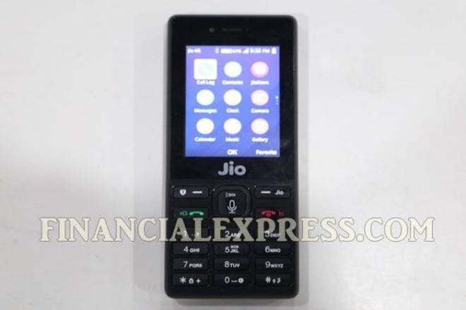 jiophone, jiophone facebook, jiophone facebook app, facebook app on jiophone, jiophone to get facebook app, jiophone feature phone, reliance jio feature phone, facebook, jio news