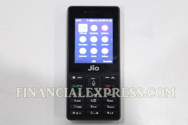 Reliance JioPhone available at MobiKwik.
