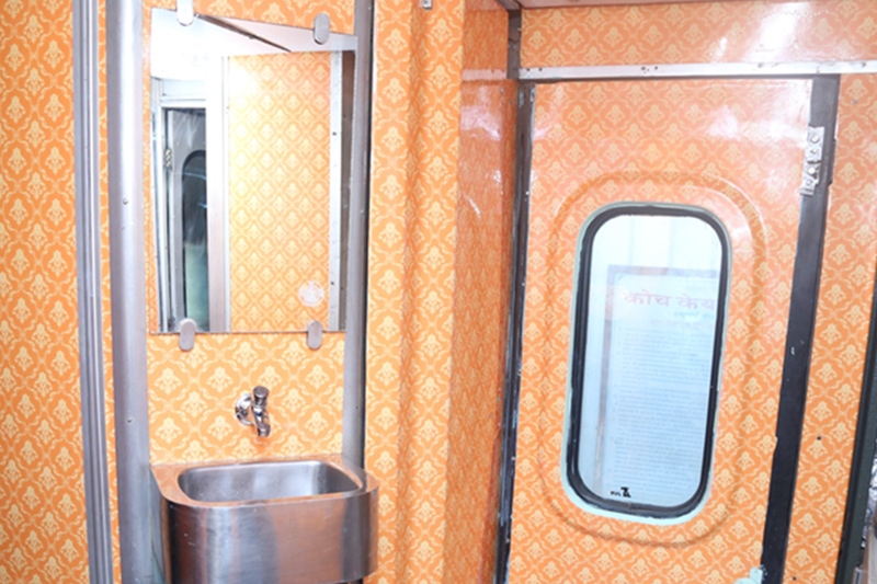 MumbaiDelhi Rajdhani Express is now ‘luxurious’! 25 images