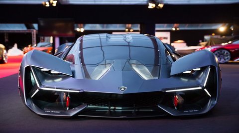 Kids born in 2018 will still have Lamborghini supercar posters on their walls: Here’s why