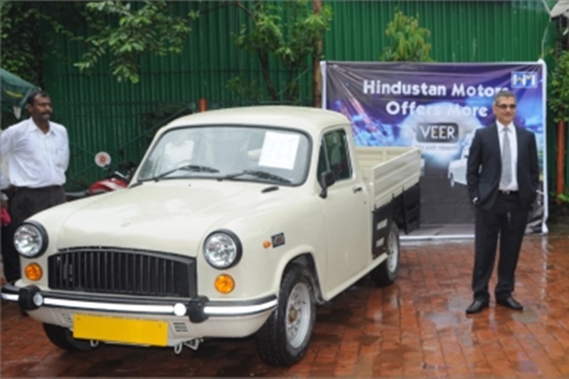 HM Veer: HM tried and tested a lot with the Ambassador, one of which was a pick-up truck. Launched initially in West Bengal and later across the nation. You can't help but imagine that am Ambassador was cut against its will and forced to mutate into a pick up. (Image: goaonwheels)