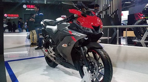 New 2018 Yamaha YZF-R15 V3.0 accessorized version