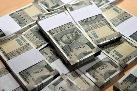 Cash crunch update, Rs 500 notes, why rs 200 is not printed, Subhash Chandra Garg, cash crunch news, indian economy, Monetary Policy Committee , urjit patel, rbi