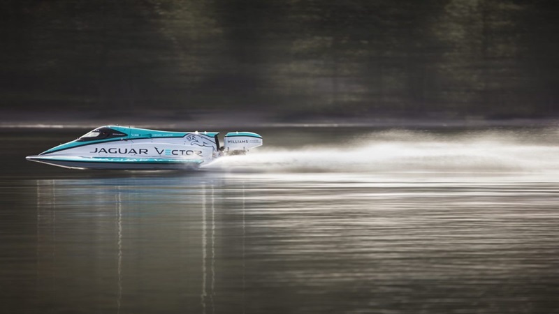The Vector V20E is based on a Formula 1 inshore boat, which has been stripped and fitted with 320 kg batteries, delivering 220 kW via its two Yasa motors.