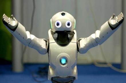 mit, MIT scientists, science robot, brainwaves, robot brainwaves, Massachusetts Institute of Technology, artificial intelligence, csail, humanoid robot , Rethink Robotics, electroencephalography, electromyography, robotic process, robotic process automation