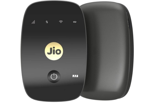 JioFi is available at Rs 999, but the users can get the device at Rs 499